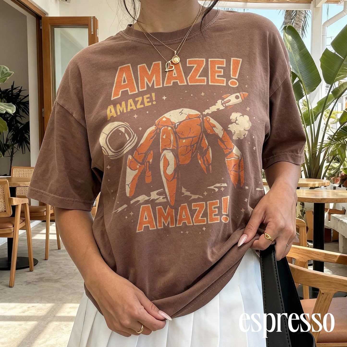 Amaze Rocky Shirt – Retro Sci-Fi Alien Graphic Tee